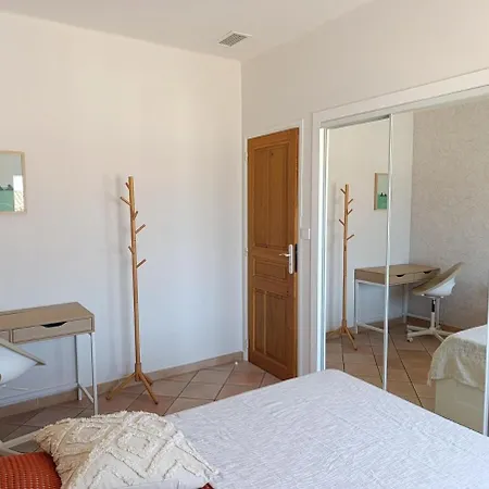 Les Deux Soeurs Bord De Et Jacuzzi Villa *
